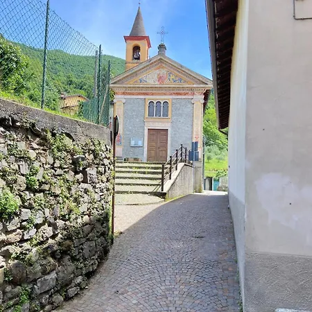 Bilocale Con Balconi Vista Vicino Varenna